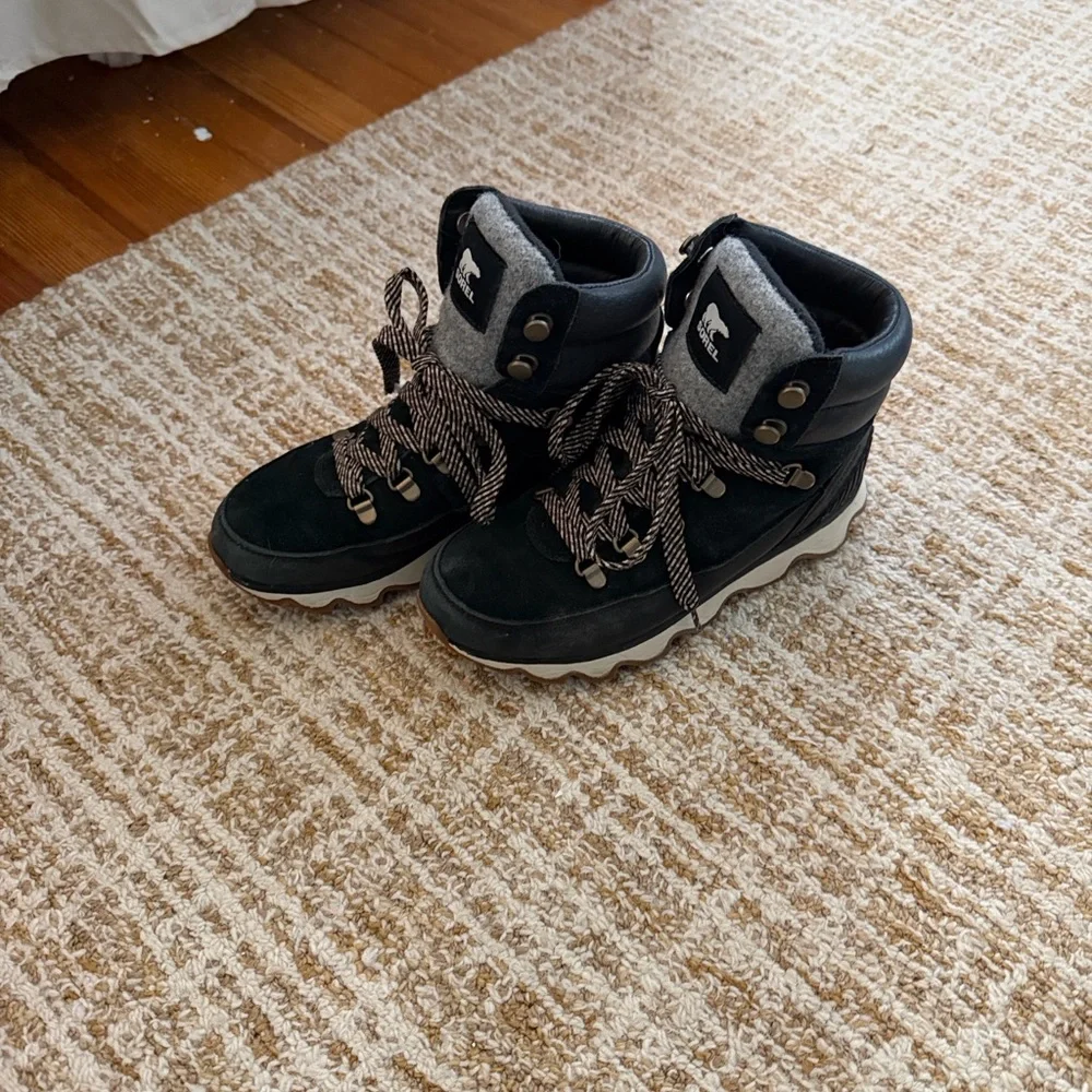 Sorel Women’s Black Winter Boots